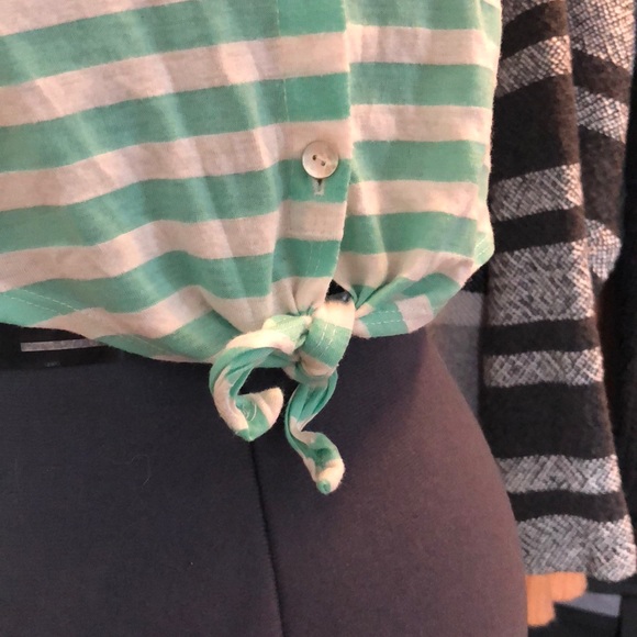 Striped button up tank top - Picture 2 of 3